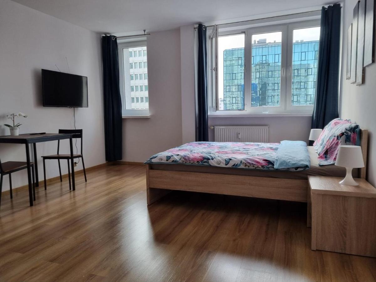 Warsaw Strict Center, Wifi, Next To Central Railway Station, Zlote Tarasy, Pkin, Warszawa Scisle Centrum מראה חיצוני תמונה